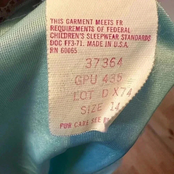 Vintage Heart Warmers child’s top size 14 with lace - Picture 2 of 10